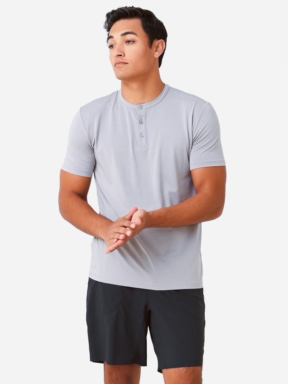 Vuori Men’s Henley Top